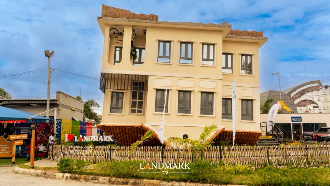 Landmark Upside-Down House